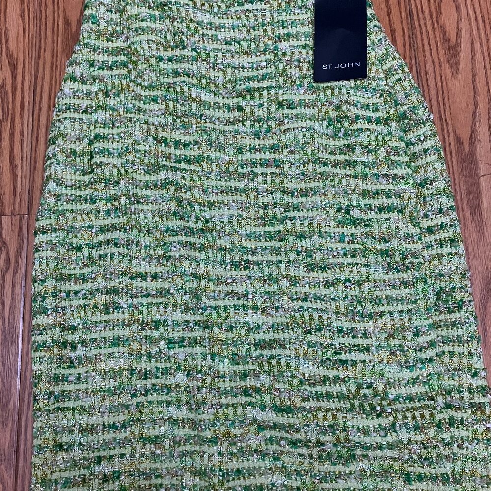 Unworn St John skirt size 6